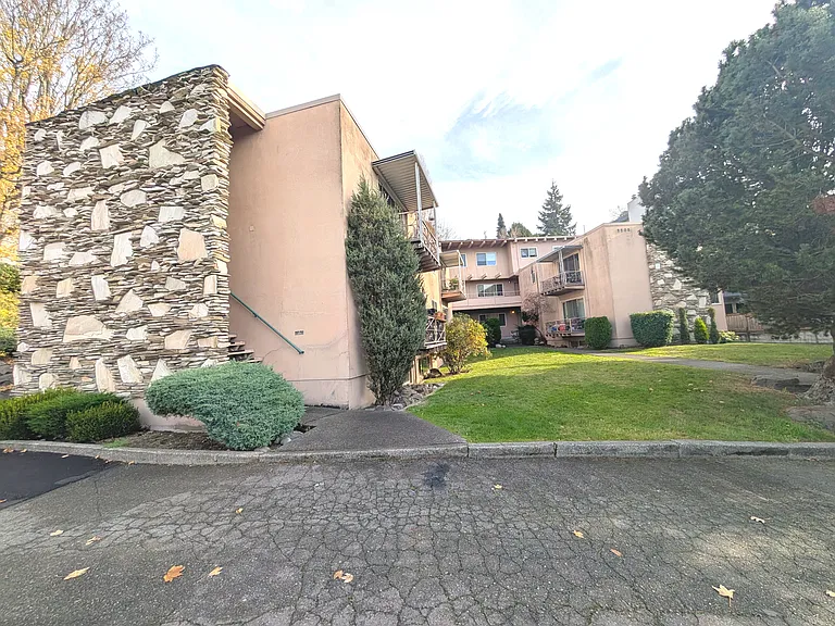 2222 Gilman Dr W #4 — Photo 13