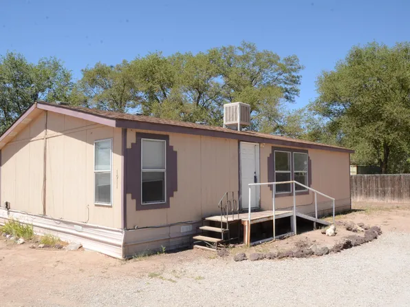 1911 Blaylock Ln NE, Los Lunas, NM 87031