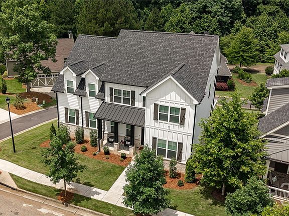2nd image of 105 Red Bluff Drive
