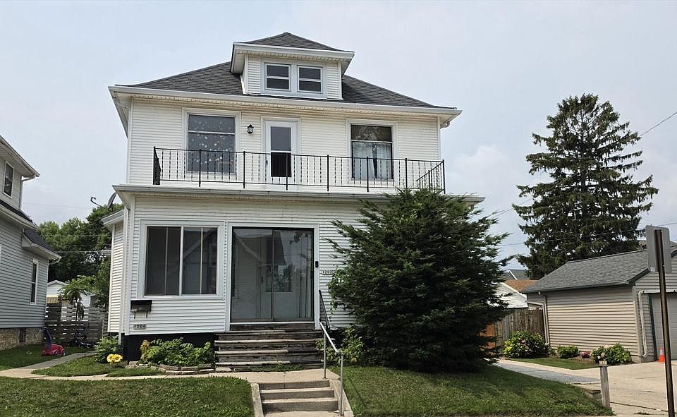 1st image of 1202 S 19th STREET #1204
