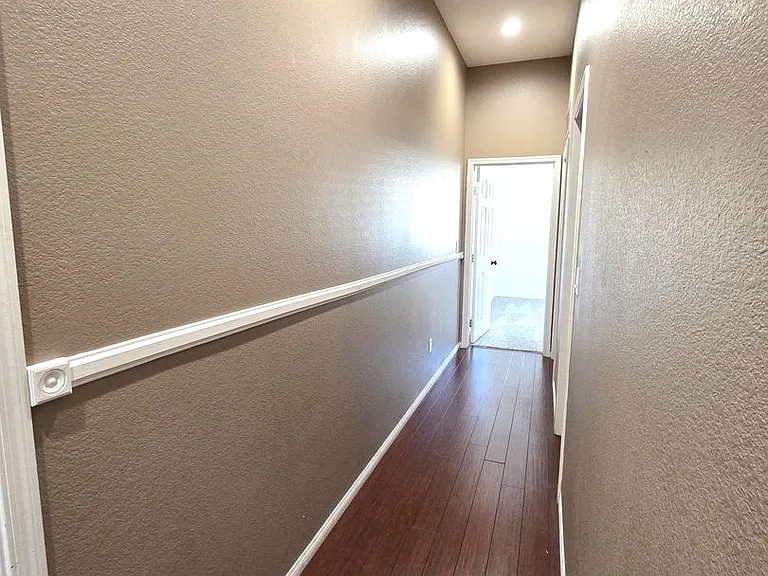 6566 Brooklyn Heights St — Photo 18