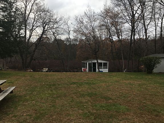 4th image of 53 Westbrook Dr
