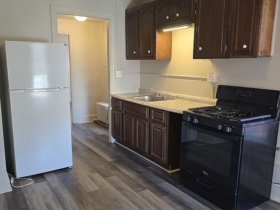 2nd image of 807 Columbia Ave APT 2