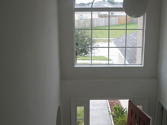 2nd image of 4621 Willamette Cir