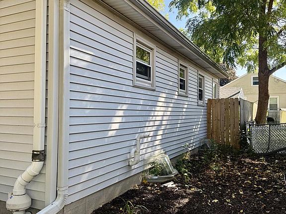 4th image of 2507 S 94th STREET
