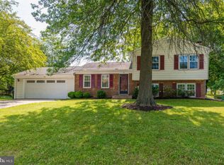 411 Dodd Dr NW, Leesburg, VA 20176