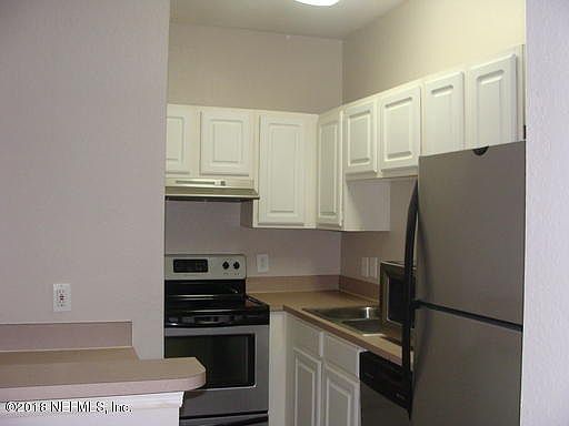 5th image of 13700 N Richmond Park Dr #1304