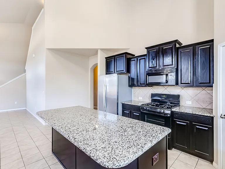 1549 Hamiltons Way — Photo 7