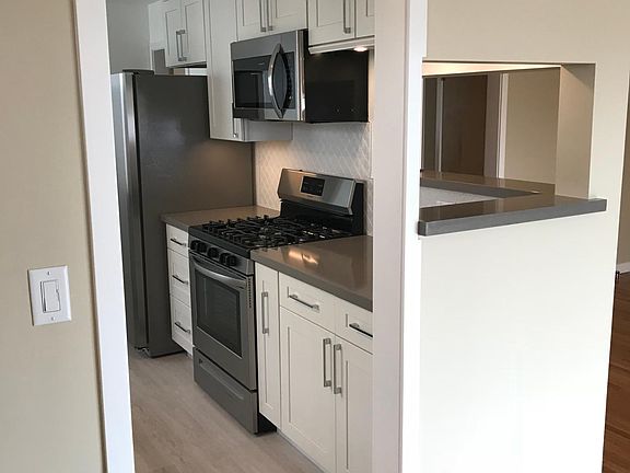 2nd image of 164 Argonne Ave #2