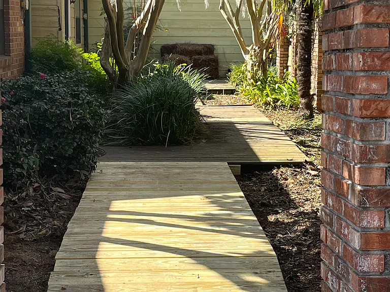 2107 Continental Ave — Photo 5
