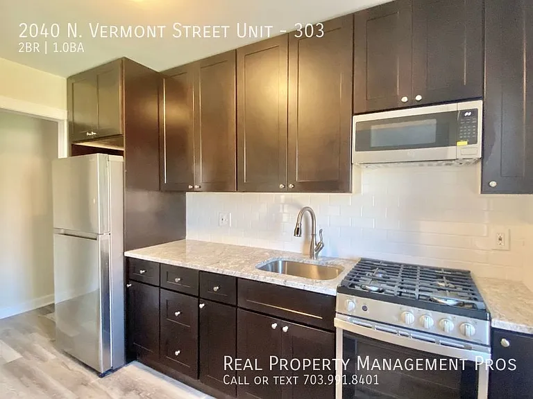 2040 N Vermont St #303 — Photo 9
