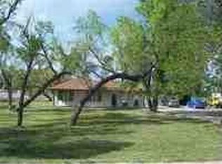 510 E 82nd Ave, Hutchinson, KS 67502