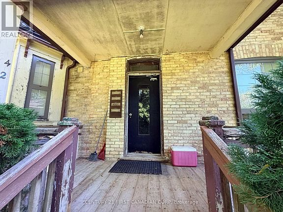 4th image of 1 Waverley Pl #4