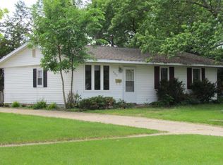 465 Grand Ave, Marion, IA 52302