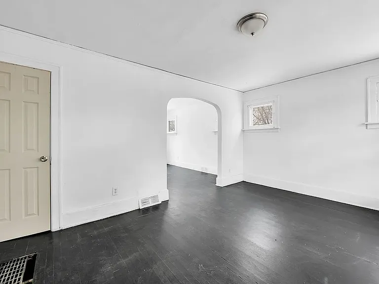 15906 Alden St — Photo 14
