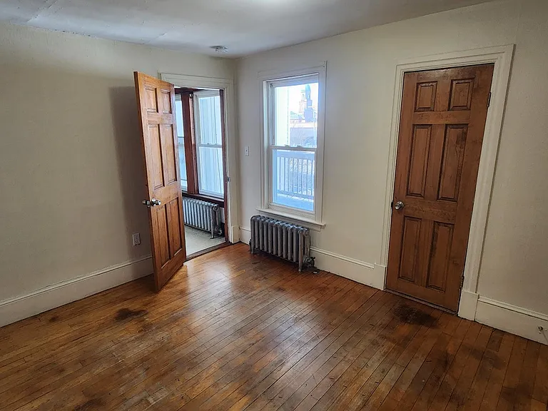 90 Ash St #9 — Photo 5