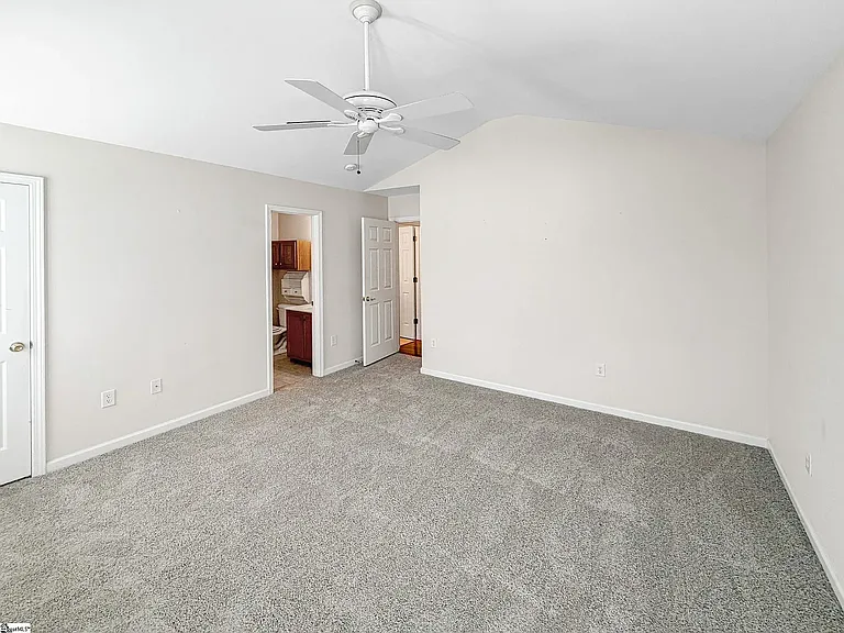 531 Glenlea Ln — Photo 7