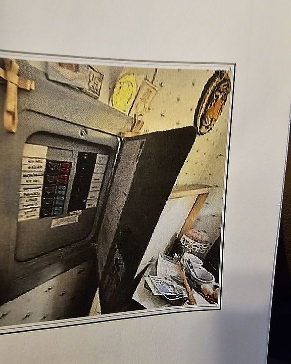 Breaker box 