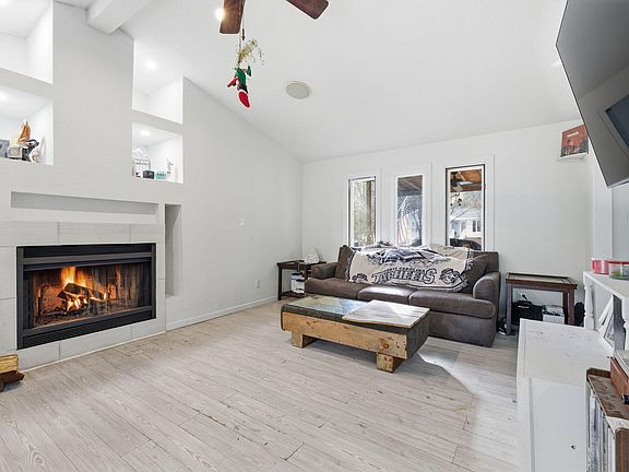 2nd image of 6948 Three Bridges Cir