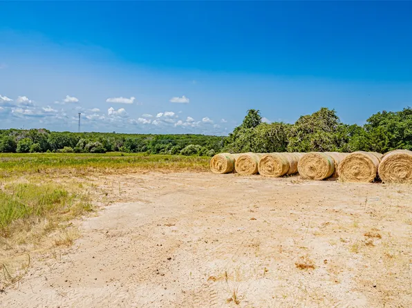 6 Fm 730 Rd, Azle, TX 76020