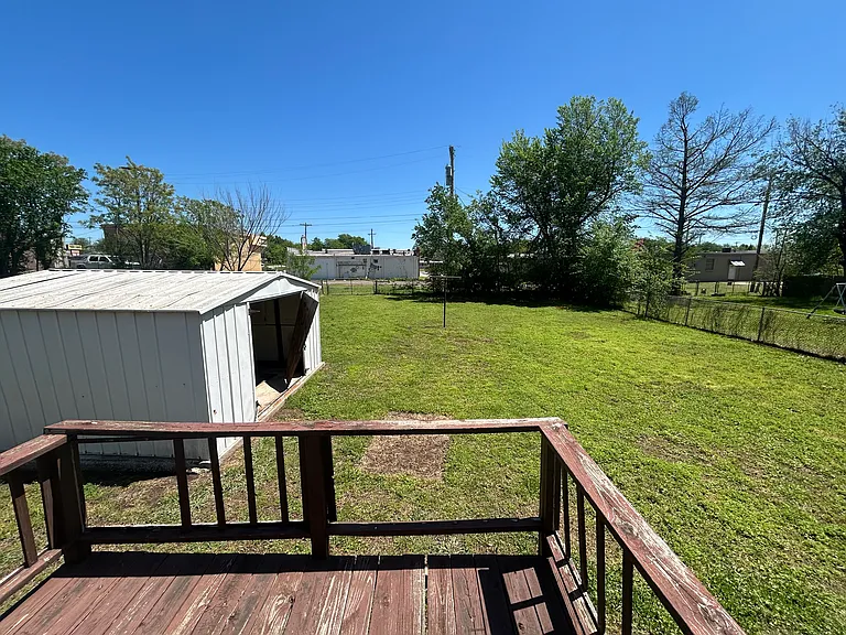 1009 Jet Dr — Photo 7