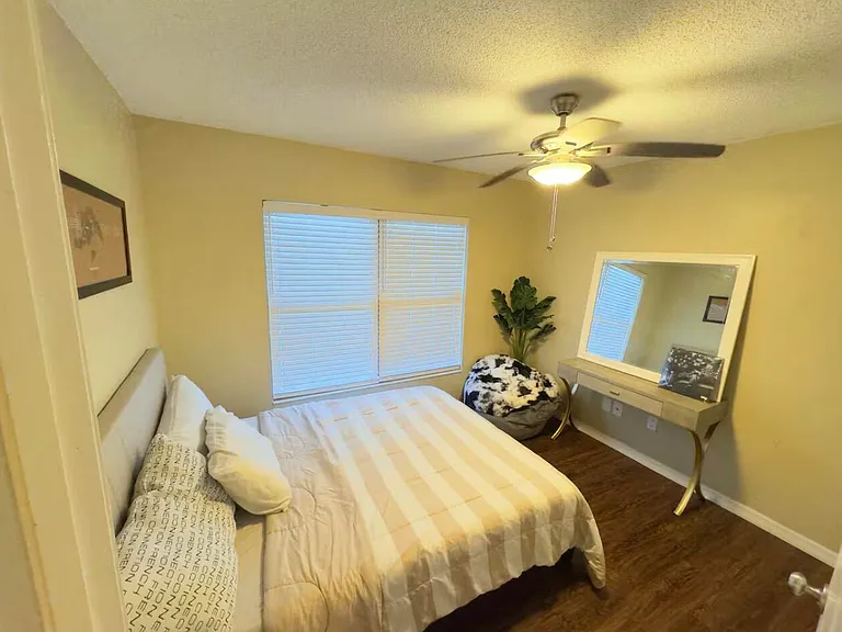 108 Lacosta Ln #611 — Photo 2