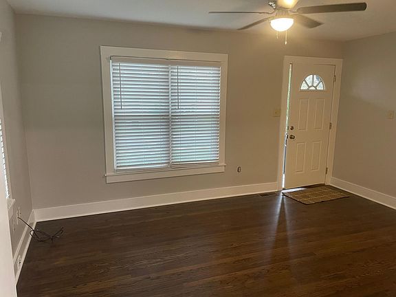 3rd image of 1644 Johnson Dr