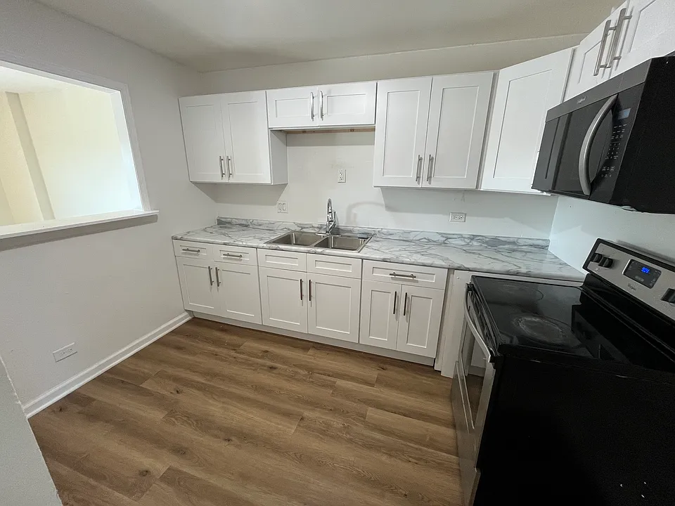 4119 Jennifer Ln #2C