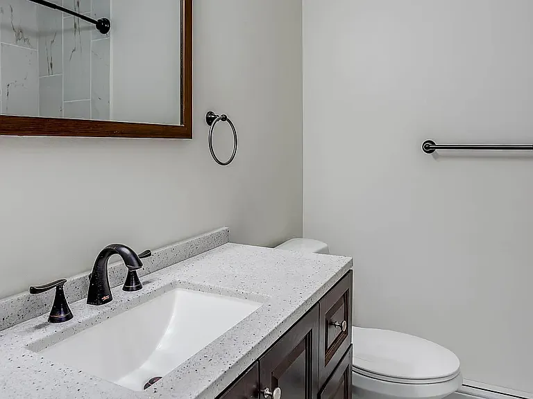 Pittsford Manor Apartments — Photo 15