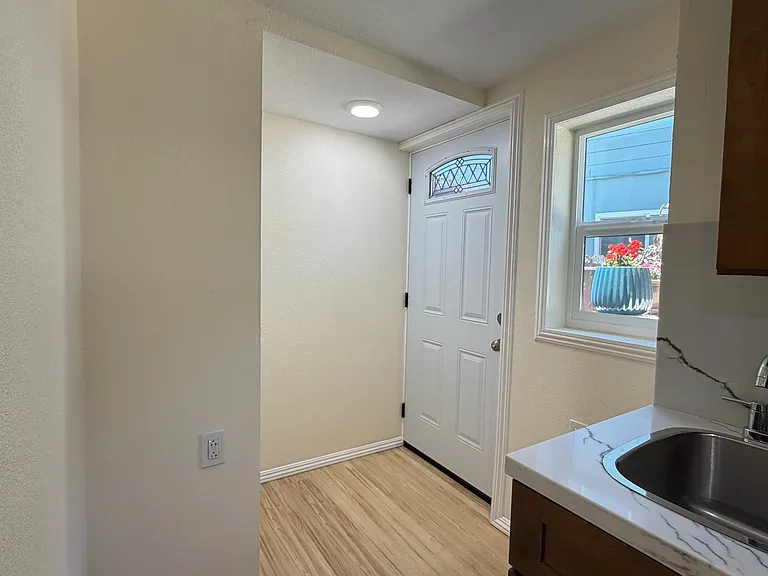 1417 Arlington Blvd #ADU — Photo 6