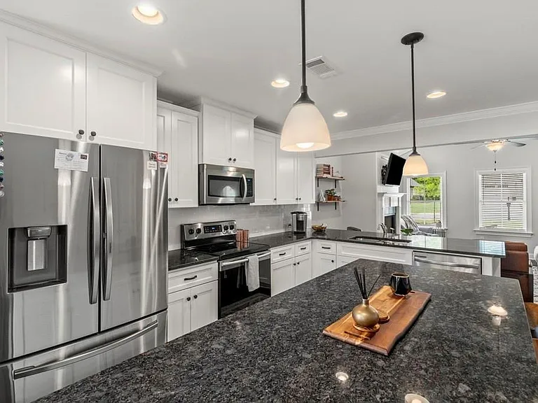 1046 Oden Ct — Photo 4