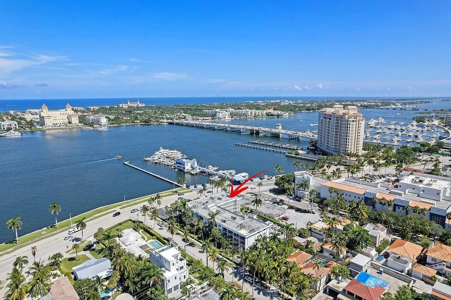 1 bed, 1.0 bath, 693 sqft, $2,000 — Photo 2