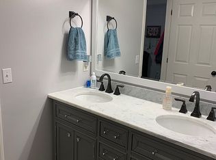 153 S Pointe Ct, Kingsport, TN 37663