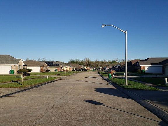 4th image of 21 Padrino St