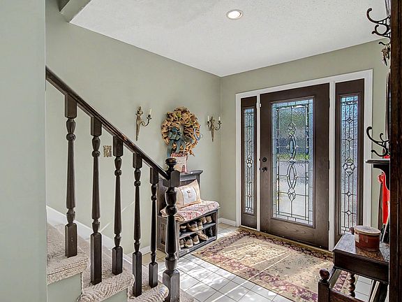 5th image of 36 Lodgepole Cres