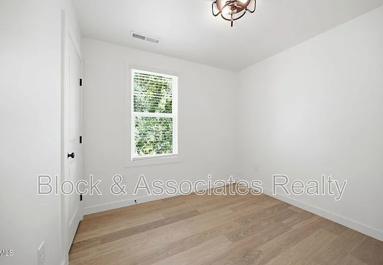 2815-103 Wilcox Pl — Photo 21