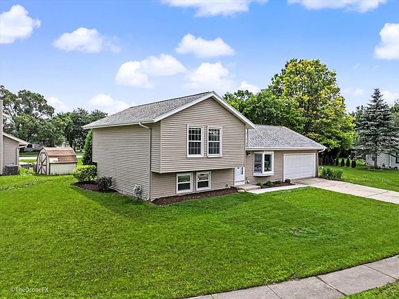 3rd image of 30W281 Heather Ct
