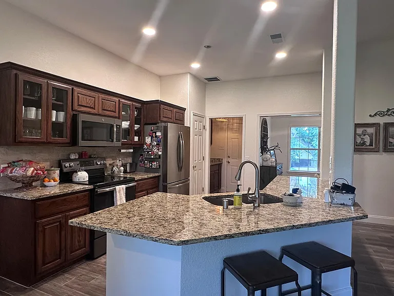 460 Tahitian Dr — Photo 12