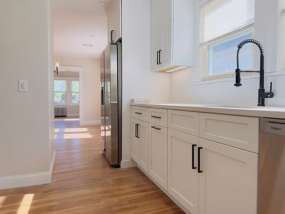 4th image of 82 Elmer Rd #1