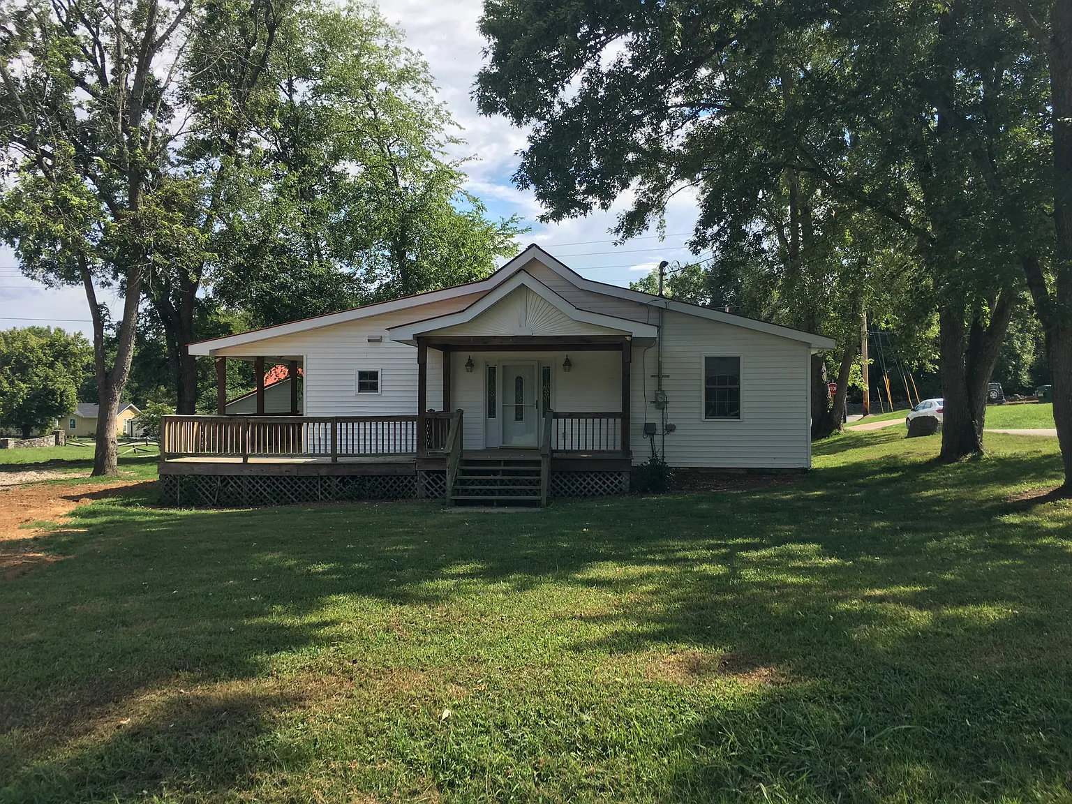 3 bed, 1300 sqft, $1,525 — Photo 4
