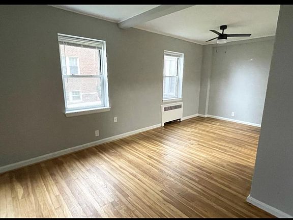 3rd image of 12021 Edgewater Dr
