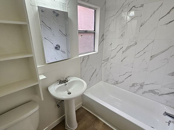 5th image of 815 S Lake St APT 101