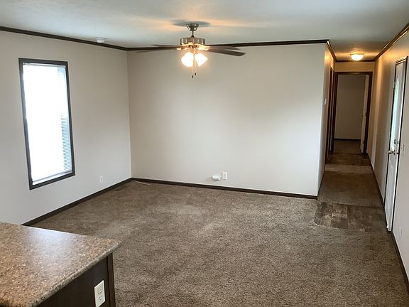 3rd image of 900 W Columbia St #113