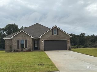 21045 Carlsberg Dr, Robertsdale, AL 36567