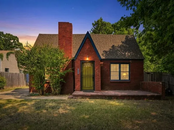 233 E Young Pl, Tulsa, OK 74106
