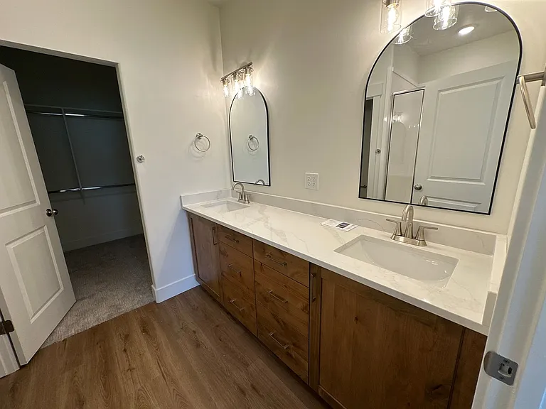 604 S 2355 W — Photo 30