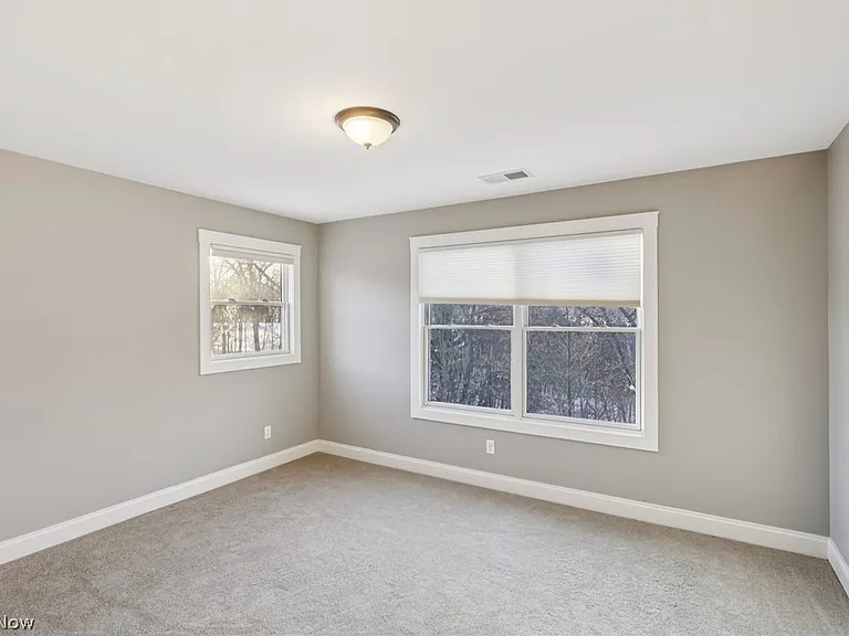 2 Creek Rdg — Photo 20