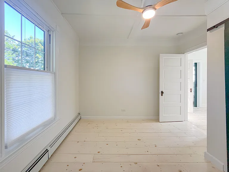 22 Crescent Ave — Photo 61