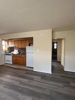 1st image of 24 Stratford Ave #1C