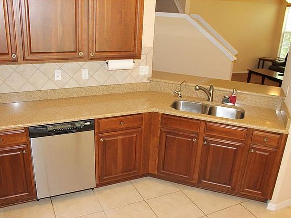 4th image of 6712 Eagle Feather Dr